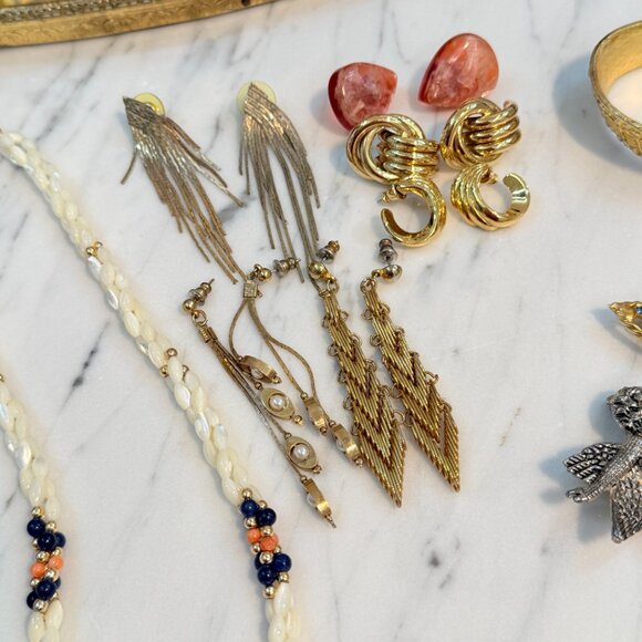 Gobs of Vintage jewelry with Beveled Mirror Vanity/Dresser Tray - Picture 11 of 17